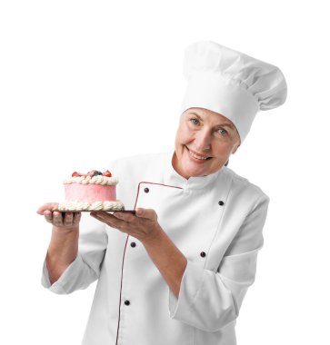 Beyaz arka planda pastası olan profesyonel pasta şefi.