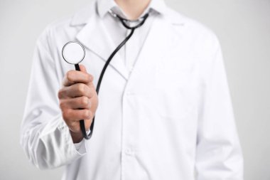 Doktor stetoskop üzerinde açık renkli, closeup ile