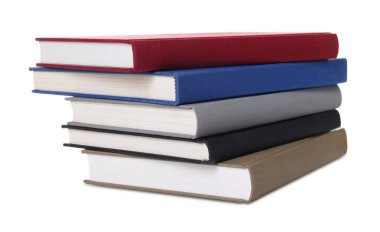 ciltli kitap üzerinde beyaz izole yığını