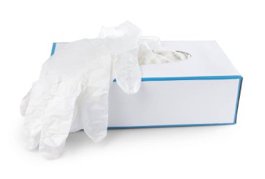 Tıbbi eldivenli kutu beyaza izole edilmiş.