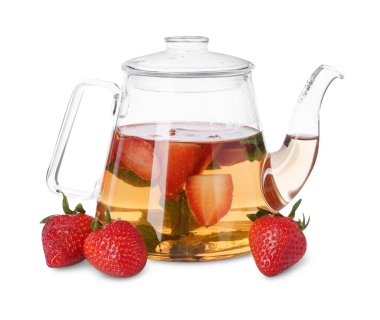 Beyaz üzerine aromatik meyve çayı, çilek ve nane aromalı cam çaydanlık.