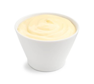 Beyaz kasedeki lezzetli vanilyalı puding.