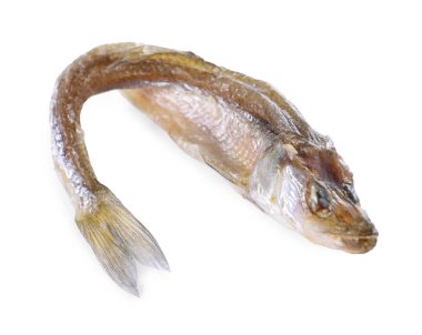 Kurutulmuş tuzlu eritilmiş balık, beyaz üzerine izole edilmiş.