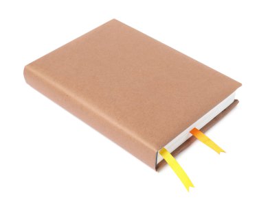 Beyaz üzerine izole edilmiş kurdele yer imleri olan kitap