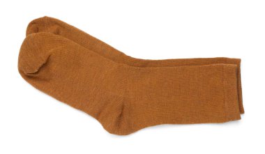 Bir çift kahverengi çorap beyaza izole edilmiş, üst manzara