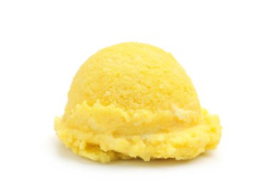 Bir kepçe leziz dondurma beyazda izole edilmiş.