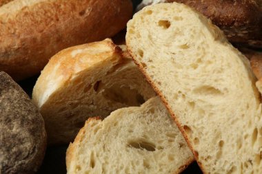 Farklı taze ekmek türleri, yukarıdan bakıldığında