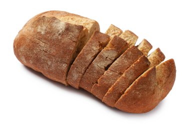 Beyaz üzerine izole edilmiş taze ekmek parçaları.