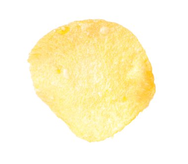 Beyaza izole edilmiş lezzetli bir patates cipsi.