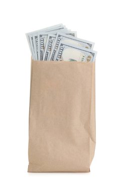 Beyaz üzerine izole edilmiş para dolu kağıt torba.