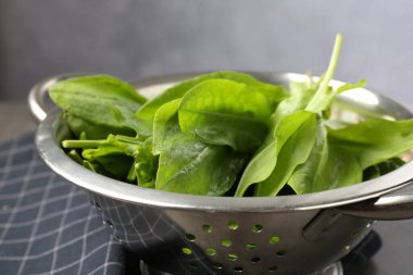 Masada taze kevgir sürüsü, yakın plan.