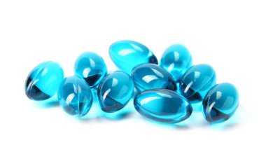 Kolajen kapsülleri beyaza izole edilmiş. Beslenme takviyesi