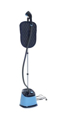 Bir modern dik vapur beyaza izole edilmiş.