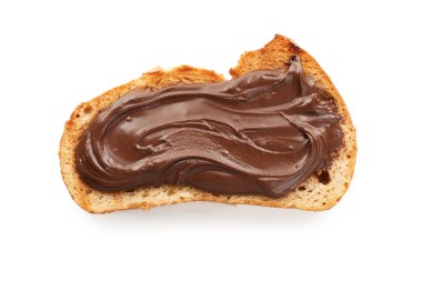 Çikolatalı bir dilim ekmek beyaza izole edilmiş.