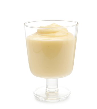 Beyaz bardaktaki lezzetli vanilyalı puding.