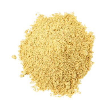 Süper yemek. Hardal tozu yığını beyaza izole edilmiş, üst manzara