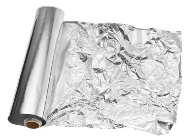 Alüminyum folyo üzerinde beyaz izole rulo