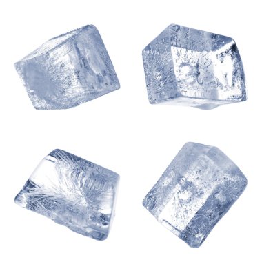 Beyaz arkaplanda buz küplerini temizle, ayarla