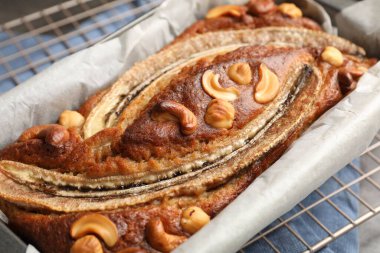 Fındıklı muzlu ekmek, yakın plan.