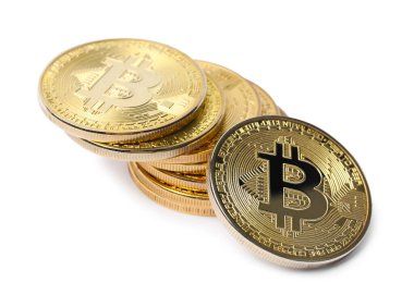 Kripto para birimi. Birçok altın bitcoin beyaz üzerinde izole