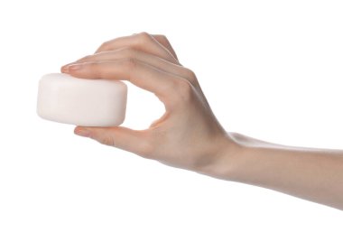 Beyaz arka planda sabun çubuğu olan kadın, yakın plan.