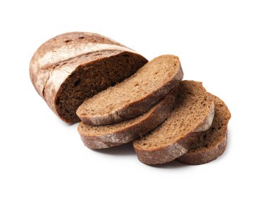 Beyaz üzerine izole edilmiş taze ekmek parçaları.