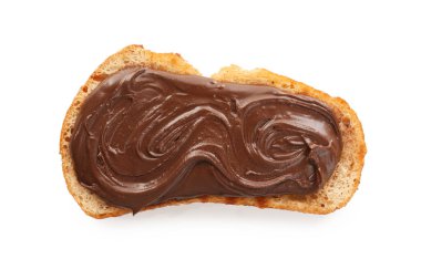 Çikolatalı bir dilim ekmek beyaza izole edilmiş.