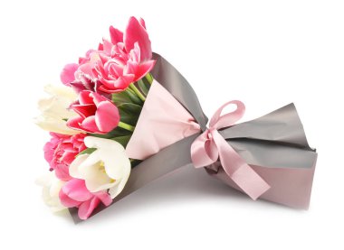 Beyaz izole güzel Lale buketi