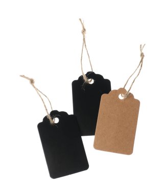 Beyaz üzerine izole edilmiş dizgileri olan farklı boş etiketler