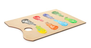 Beyaz üzerine izole boyalar ile ahşap palet