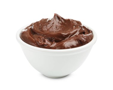 Beyaz kasedeki lezzetli çikolatalı puding.