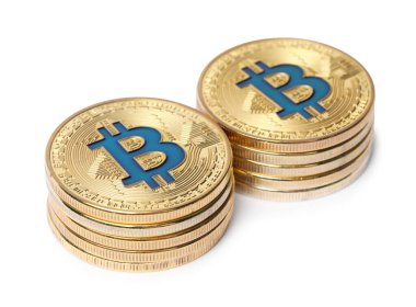 Kripto para birimi. Birçok altın bitcoin beyaz üzerinde izole