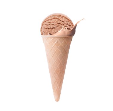 Waffle külahında çikolatalı dondurma ve beyaz arka planda biraz süt.