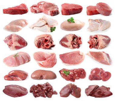 Beyaz arka planda taze çiğ et ürünleri, kolaj