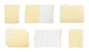Dosya klasörleri beyaz üzerine izole edilmiş kağıtlar, kolaj. Üst görünüm