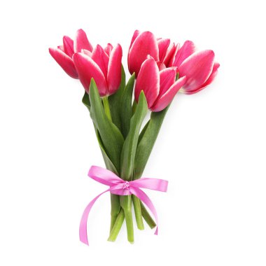 Beyaz manzaralı, güzel lalelerden oluşan bir buket.