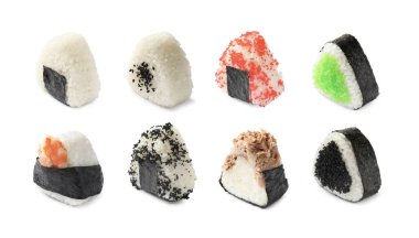 Lezzetli onigiri beyaz sette izole edilmiş. Japon yemeği