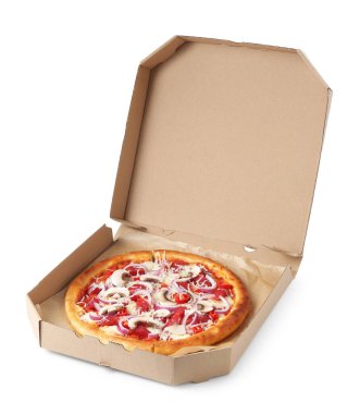 Tütsülenmiş sosis ve mantarlı lezzetli pizza karton kutunun içinde.