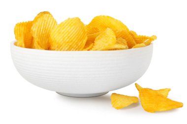 beyaz izole kase lezzetli patates cipsi