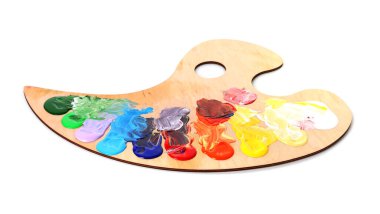 Beyaz üzerine izole boyalar ile ahşap palet