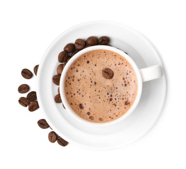 Kahve fincanda, fasulyede ve çay tabağında beyaz, üst tarafta.