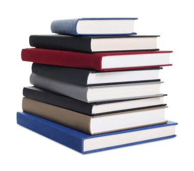 ciltli kitap üzerinde beyaz izole yığını