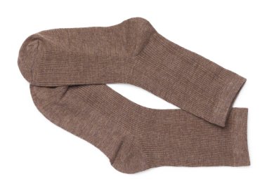 Bir çift kahverengi çorap beyaza izole edilmiş, üst manzara