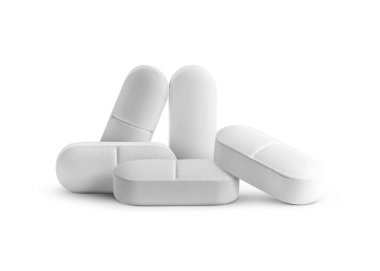 Antibiyotik hapları. Beyaz arkaplanda oval tabletler