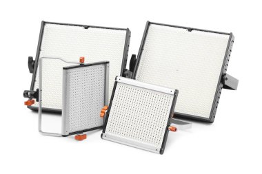 Profesyonel ışıklandırma ekipmanları. LED lambaları beyaz üzerine izole