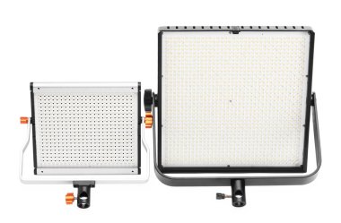 Profesyonel ışıklandırma ekipmanları. LED lambaları beyaz üzerine izole