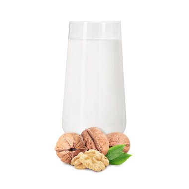 Bardakta fındık sütü ve beyazda ceviz.