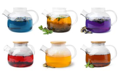 Beyaza izole edilmiş cam çaydanlıklardaki farklı çay türleri.