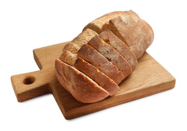 Beyaz üzerine izole edilmiş taze ekmek parçaları.