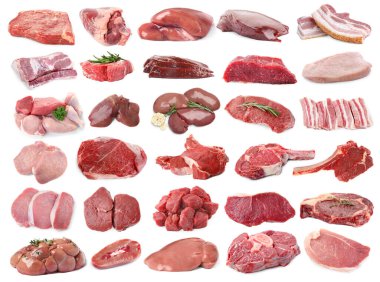 Beyaz arka planda taze çiğ et ürünleri, kolaj
